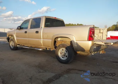 2004 Chevrolet Silverado 2500Hd Ls из США, поврежденный, VIN 1GCHC23174F172040